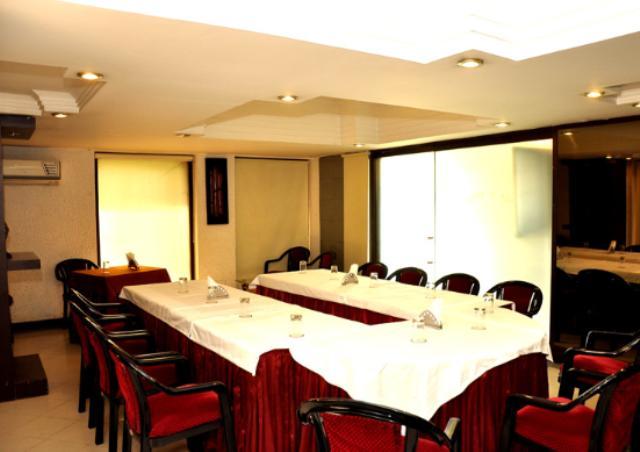 Hotel Dayal International, Jamshedpur Ngoại thất bức ảnh
